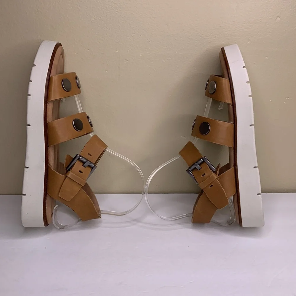 Nicole comfortable adjustable